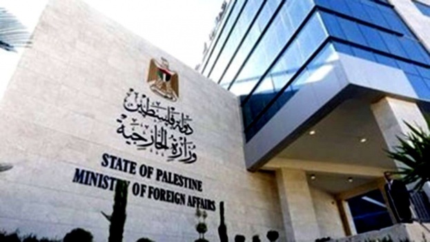 "الخارجية" تبلغ عدداً من السفراء عن بدء إجراءات إحالتهم للتقاعد