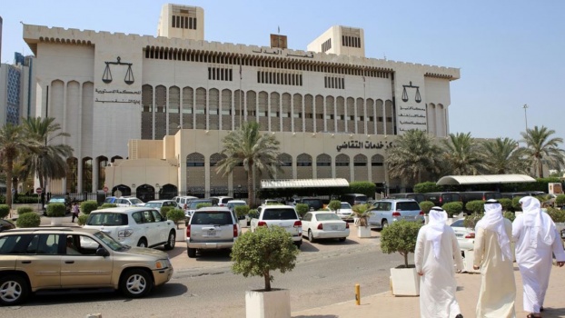 حبس &laquo;باحث نفسي&raquo; بالكويت خان الأمانة وأدخل المخدرات للسجناء