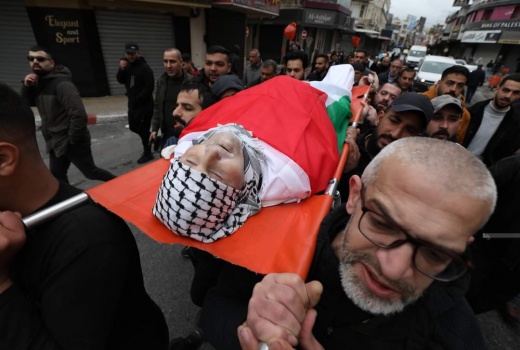 صور... جماهير غفيرة تشيع جثماني شهيدين في جنين ونابلس