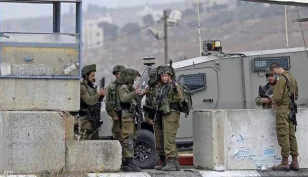 55 شهيدًا من العمال الفلسطينيين بالضفة خلال 14 شهرًا