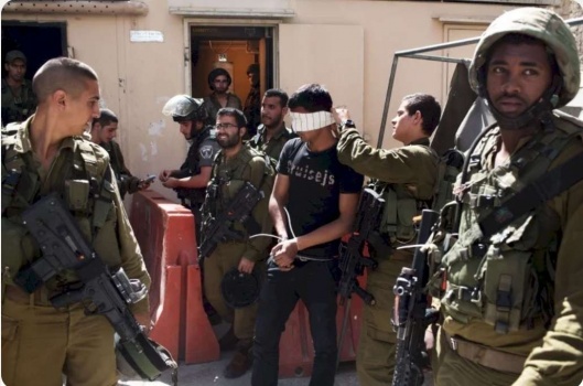 الشاباك يعلن اعتقاله 4 فلسطينيين بزعم تجنيدهم من قبل حماس في تركيا