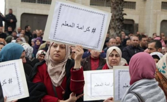 حراك المعلمين يرفض مبادرة الحكومة: مستمرون حتى تحقيق المطالب