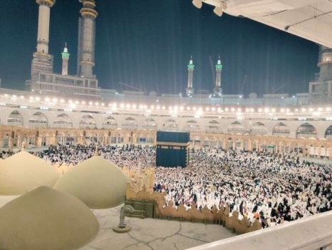السعودية تبدأ إصدار التأشيرات الإلكترونية للعمرة