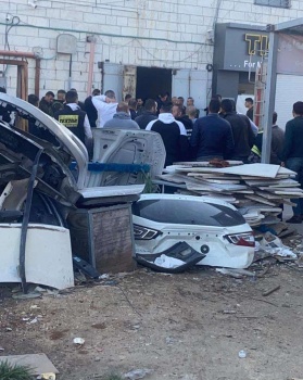 رام الله : مصرع عامل اثر انفجار وقع في منجرة في بيتونيا