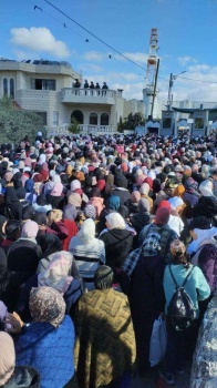 الاحتلال يعيق وصول آلاف المصلين إلى الأقصى في الجمعة الثانية من رمضان