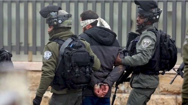 بالأسماء- الاحتلال يعتقل 11 مواطناً بالضفة والقدس بينهم سيدة