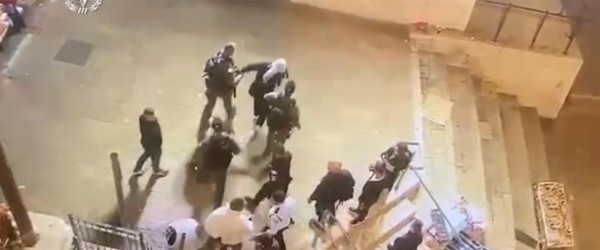 شرطة الاحتلال تدعي اعتقال ناشط يهودي دعا لذبح القرابين في باحات الأقصى
