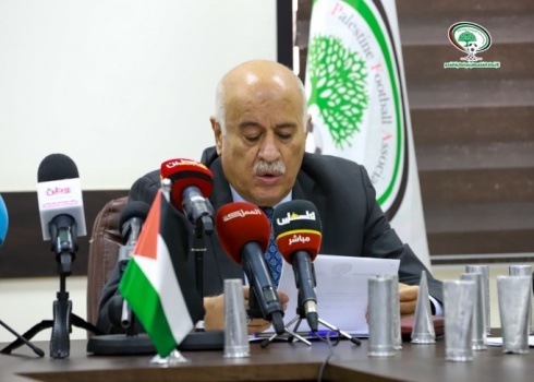الرجوب: عدم تحميل إسرائيل مسؤولية اعتداءاتها يعيق قدرة فلسطين على الوفاء بالتزاماتها الرياضية