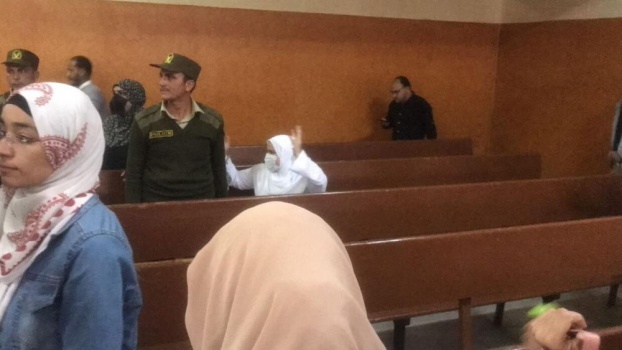 فيديو...رد فعل مصرية قتلت زوجها بعد قرار إحالة أوراقها للمفتي