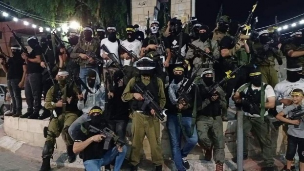 عرض عسكري لكتيبة جنين في يوم القدس العالمي