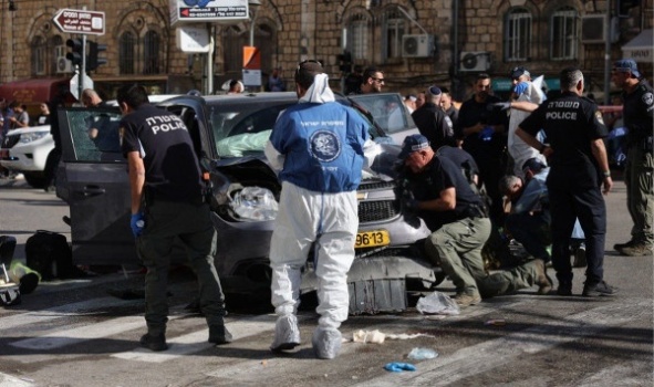 فصائل فلسطينية تُعقب على عملية الدهس في القدس