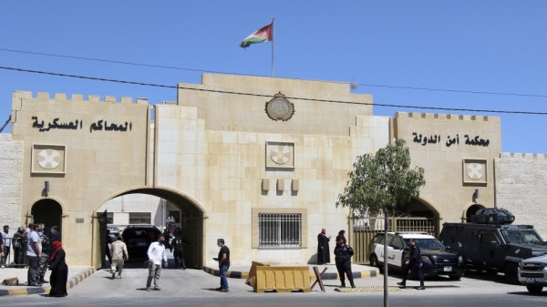 قناة المملكة: النائب العدوان وأطراف القضية اعترفوا بتجارة وتهريب أسلحة نارية وذهب وسجائر