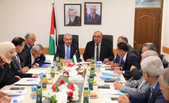 الحكومة تدعو الجامعات لعدم اعتماد معدل التوجيهي فقط في القبول