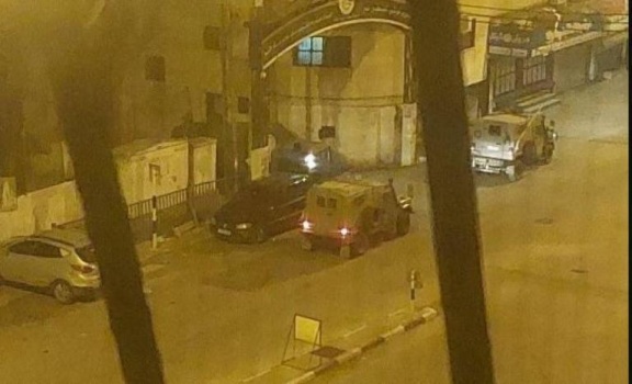 اقتحامات ومواجهات مع الإحتلال واشتباكات مسلحة في عدة مناطق بالضفة