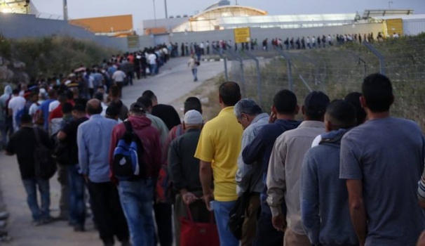 الاحتلال يقرر منع إدخال العمال لمستوطنات القدس