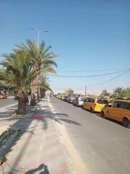 أزمة خانقة في حركة المسافرين على معبر الكرامة