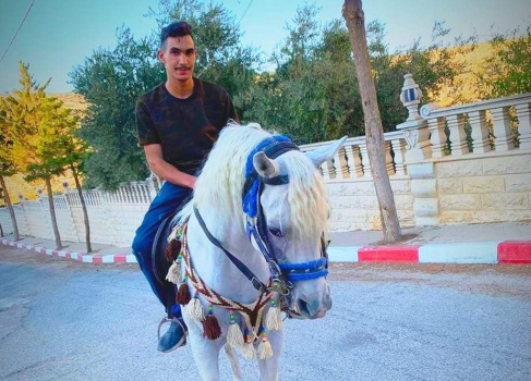 شهيد في هجوم للمستوطنين على قرية برقة برام الله
