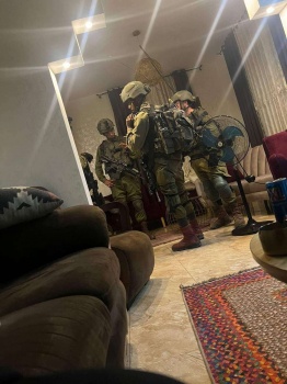 لليوم الثالث على التوالي .. جيش الاحتلال يشن حملة اعتقالات واسعة في الضفة