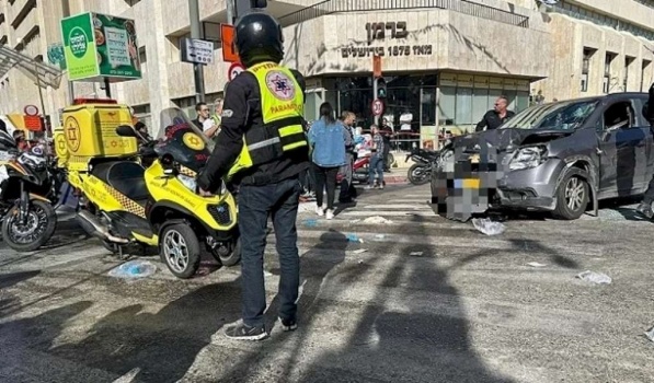 3 إصابات إحداها خطيرة في عملية طعن بالقدس