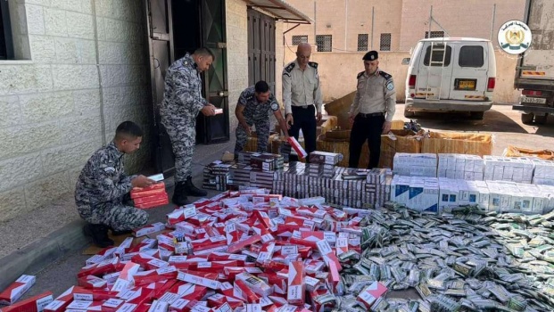 صور....ضبط سجائر مهربة بملايين الشواقل في بيت لحم