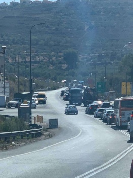 الاحتلال يغلق الحواجز العسكرية في محيط نابلس بزعم تعرض قواته لإطلاق نار