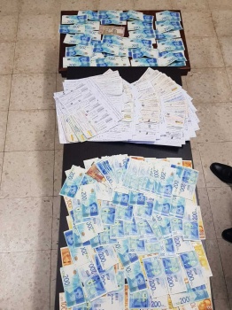 الشرطة تقبض على 3 أشخاص مشتبه فيهم بسرقة 4 ملايين شيقل في أريحا