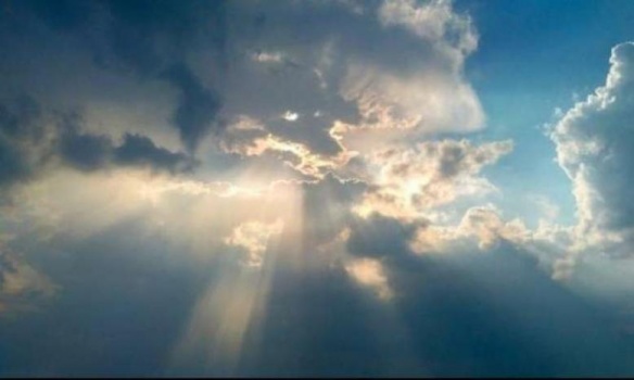 الطقس: انخفاض طفيف مع بقاء الحرارة أعلى من معدلها العام بقليل