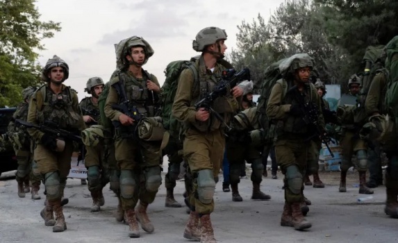جيش الاحتلال يزعم: قمنا بمداهمات في غزة في محاولة للعثور على المفقودين