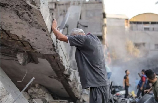 مجازر.. 2329 شهيداً منذ بدء العدوان الإسرائيلي على قطاع غزة