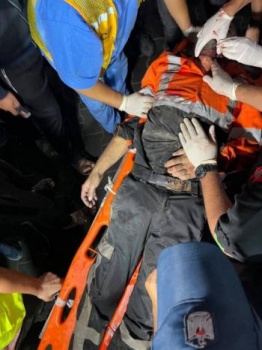 غزة: استشهاد 7 من عناصر الدفاع المدني في قصف استهدف مقرهم