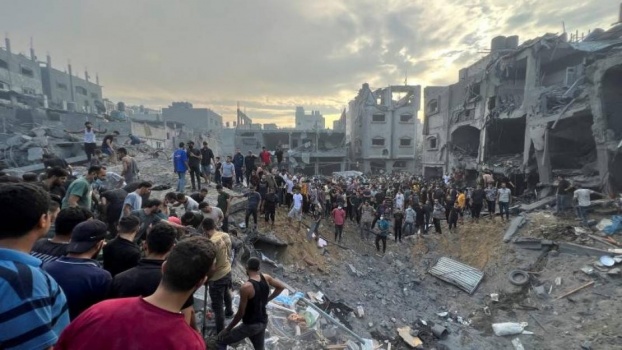 مجزرة جديدة: عشرات الشهداء والجرحى جراء قصف استهدف مخيم جباليا