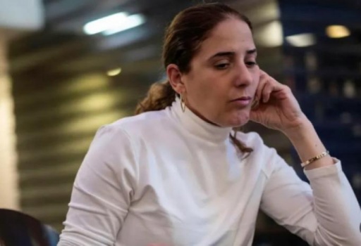 أسيرة إسرائيلية محررة: حراسنا بغزة كانوا يحموننا بأجسادهم من القصف