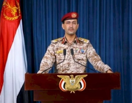 الحوثيون يعلنون استهداف سفينة كانت متجهة لإسرائيل