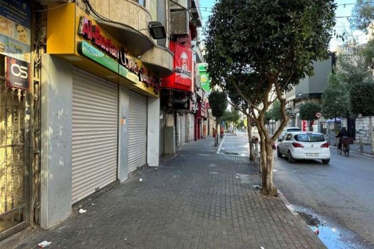 تنديدا باغتيال العاروري و6 آخرين- الاضراب الشامل يعم الضفة