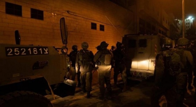 الاحتلال يقتحم مدن الضفة ويعتقل 21 مواطنا