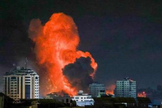 مجازر جديدة.. أكثر من 100 شهيد ومئات المصابين في قصف مكثف وأحزمة نارية يشنها الاحتلال على رفح