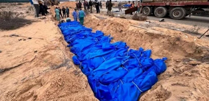 الاحتلال يسلم جثامين 47 شهيدا من قطاع غزة عبر "كرم أبو سالم"