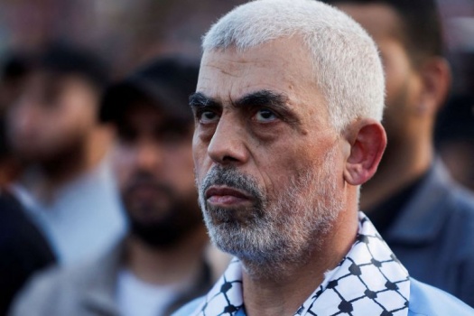 مستشار الأمن القومي الإسرائيلي: كنا قريبين جدا من السنوار أخطأناه ببضعة أيام