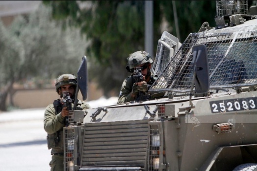 إصابة طفلين برصاص الاحتلال عقب اقتحام بلدة بيرزيت شمال رام الله
