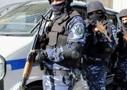 الشرطة تقبض على صاحب شركة سياحية مشتبه فيه بإصدار تأشيرات غير معتمدة للحج بنابلس