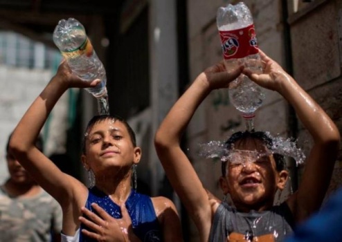 الطقس: أجواء شديد الحرارة مصحوبة بكتلة هوائية جافة