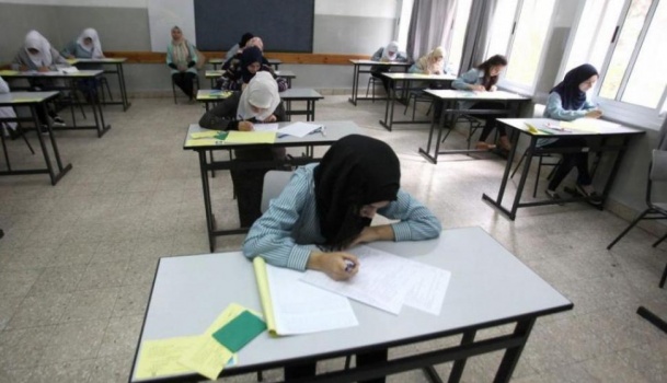 التربية توضح ..هل سيكون هناك مراعاة عند تصحيح امتحانات التوجيهي؟
