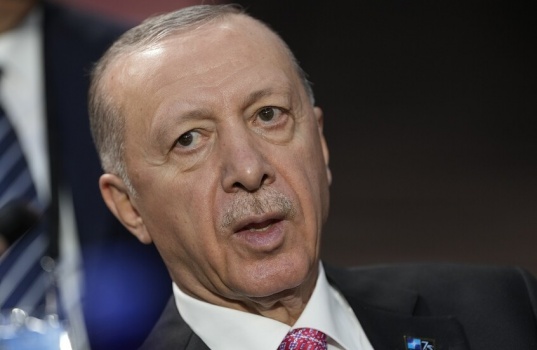 بعد تلويحه بالتدخل عسكريا.. "إسرائيل" تذكر أردوغان بمصير صدام وأنقرة تذكرها بنهاية هتلر