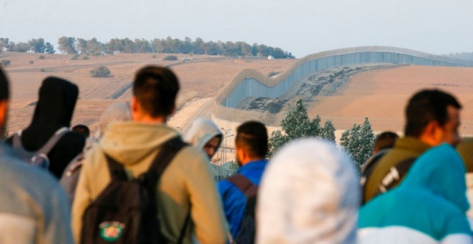 بعد عملية تل أبيب.. مطالبات إسرائيلية بمنع دخول العمال الفلسطينيين لإسرائيل