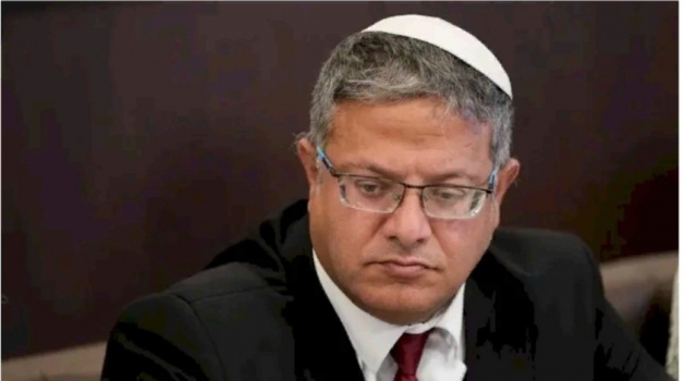 بن غفير يمدد قرار منع زيارات الأسرى لشهر إضافي