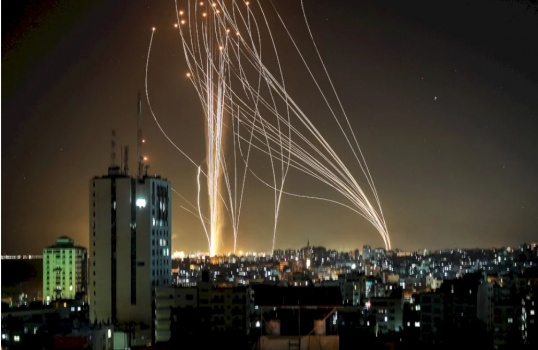 كتائب القسام تقصف تل أبيب