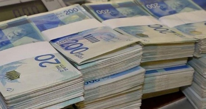 لتعويض عائلات القتلى... اسرائيل تصادر 160 مليون شيكل من أموال المقاصة