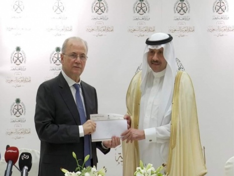 السعودية تقدم دعما ماليا شهريا لفلسطين