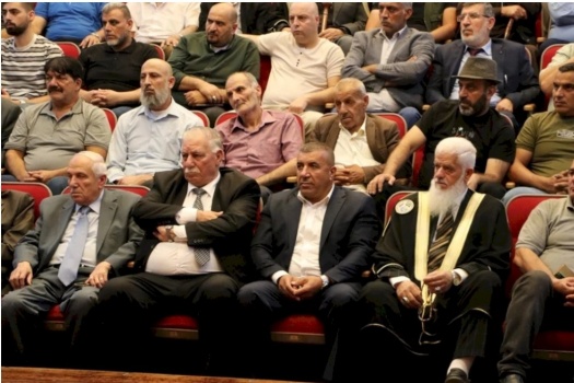 عشائر الخليل: رفع الغطاء العشائري عن جميع الخارجين عن القانون ورفض مطلق للتحصيل من خلال "المرتزقة"
