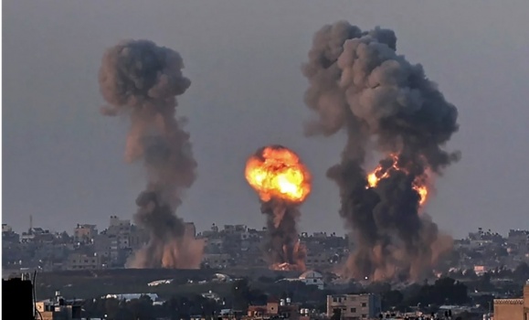 الحرب في يومها الـ363: شهداء بقصف متواصل والاحتلال ينسف مباني سكنية بغزة
